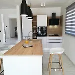 Vine - New Luxury House In A Oasis * Manjadvorci