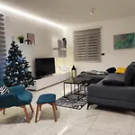 Villa Vine - New Luxury House In A Oasis Manjadvorci