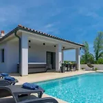 Villa Vine - New Luxury House In A Oasis *