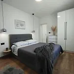 Villa Vine - New Luxury House In A Oasis Manjadvorci