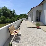 Villa Vine - New Luxury House In A Oasis