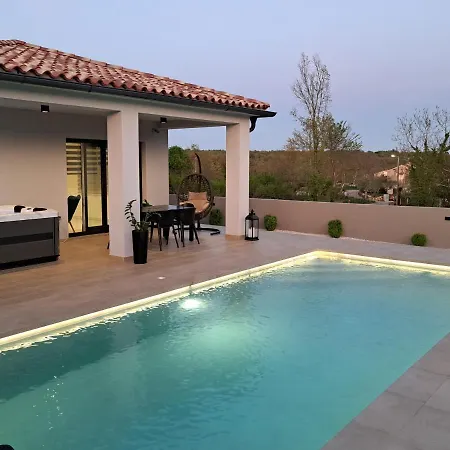 Vine - New Luxury House In A Oasis * Manjadvorci