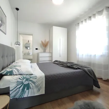 Vine - New Luxury House In A Oasis Manjadvorci