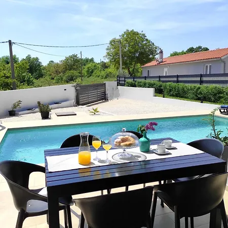 Villa Vine - New Luxury House In A Oasis *